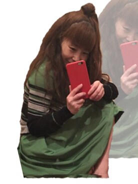 「MACKINTOSH PHILOSOPHY（ﾏｯｷﾝﾄｯｼｭ ﾌｨﾛｿﾌｨｰ）のアイテム（スカート、グリーン系）」を使った、岡崎   智さん（レディース）の夏コーディネート
