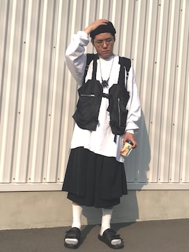 「BLACK COMME des GARCONS（ブラックコムデギャルソン）のアイテム（スラックス）」を使った、yopeさん（メンズ・174cm）の春コーディネート