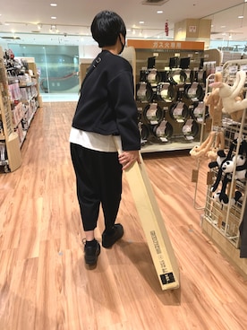 「YEAR（イヤー）のアイテム」を使った、yopeさん（レディース・153cm）の秋コーディネート