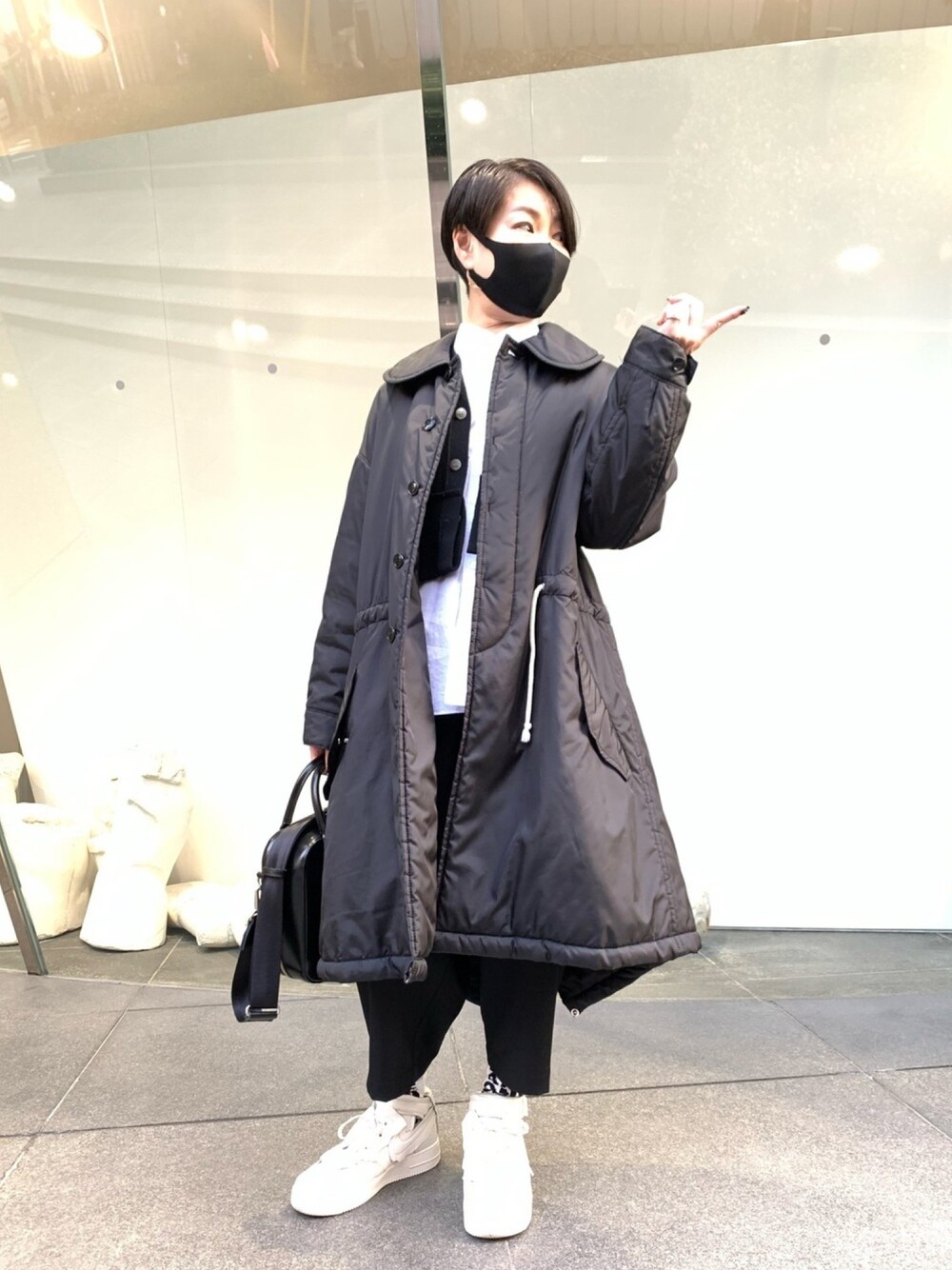 JUNYA WATANABE COMME des GARCONSのショルダーバッグを使った人気