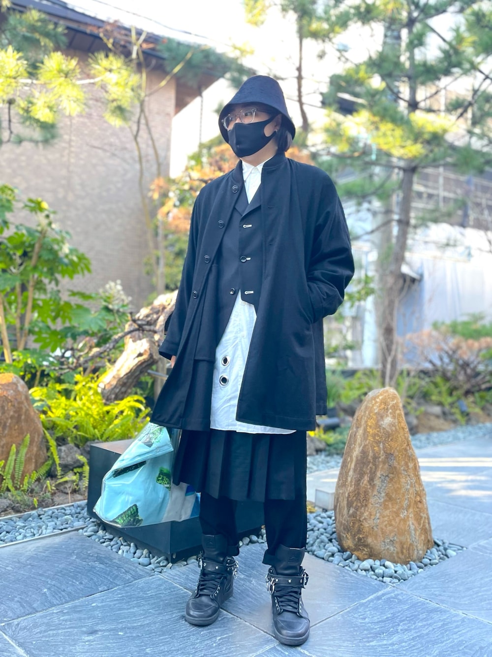 COMME des GARCONS HOMME PLUSのハットを使った人気ファッション