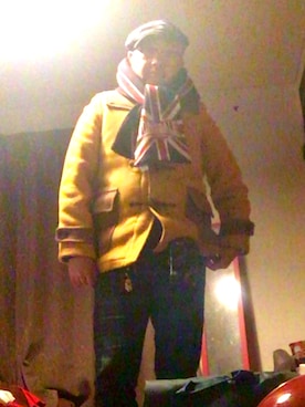 「イエロー」｜「アイテム（ピーコート）」を使った、hakaseさん（メンズ・169cm）の冬コーディネート