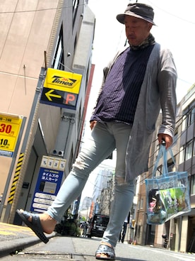 「ブリーチデニム」｜「アイテム（サンダル）」を使った、hakaseさん（メンズ・169cm）の夏コーディネート