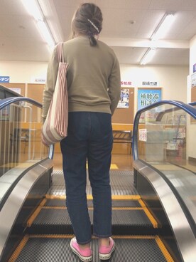 「アイテム（バレッタ/ヘアクリップ、ホワイト系）」を使った、DARAN♥さん（レディース・165cm）の春コーディネート