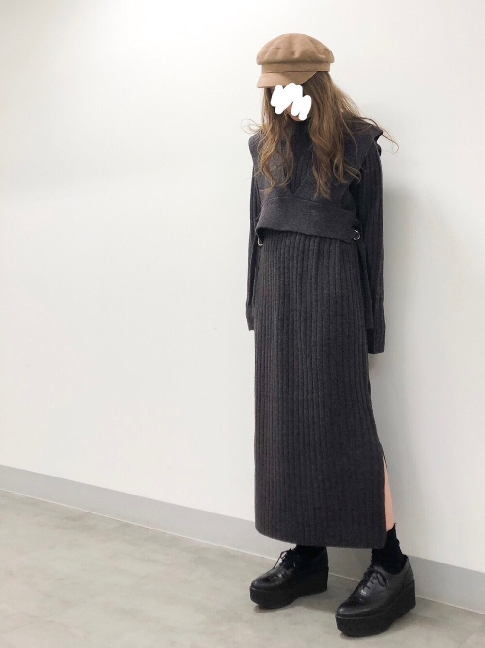 「オトナカジュアル、ブラウンコーデ、ワンピースコーデ、低身長コーデ、ニットワンピース、ニットベスト、KBF+、RODE SKO」｜「KBF+のKBF+　ベストレイヤードニットワンピース（ワンピース、ブラウン系）」を使った、miyu☾さん（レディース・156cm）の冬コーディネートの1枚目の写真