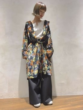 「JEANASIS（ジーナシス）のアイテム（ステンカラーコート）」を使った、山形真理さん（レディース・156cm）の秋コーディネート
