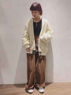 「JEANASIS（ジーナシス）のアイテム（MA-1）」を使った、山形真理さん（レディース・156cm）の秋コーディネート