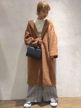 「JEANASIS（ジーナシス）のアイテム（チェスターコート）」を使った、山形真理さん（レディース・156cm）の冬コーディネート
