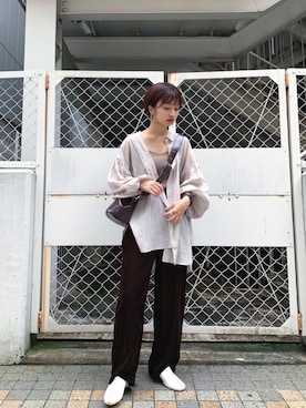 「袖ボリューム」｜「アイテム（その他シューズ）」を使った、山形真理さん（レディース・155cm）の夏コーディネート