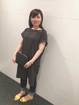 「OLIVE des OLIVE（オリーブデオリーブ）のアイテム（ワンピース/ドレス、グレー系）」を使った、さとう まほさん（レディース・154cm）の夏コーディネート