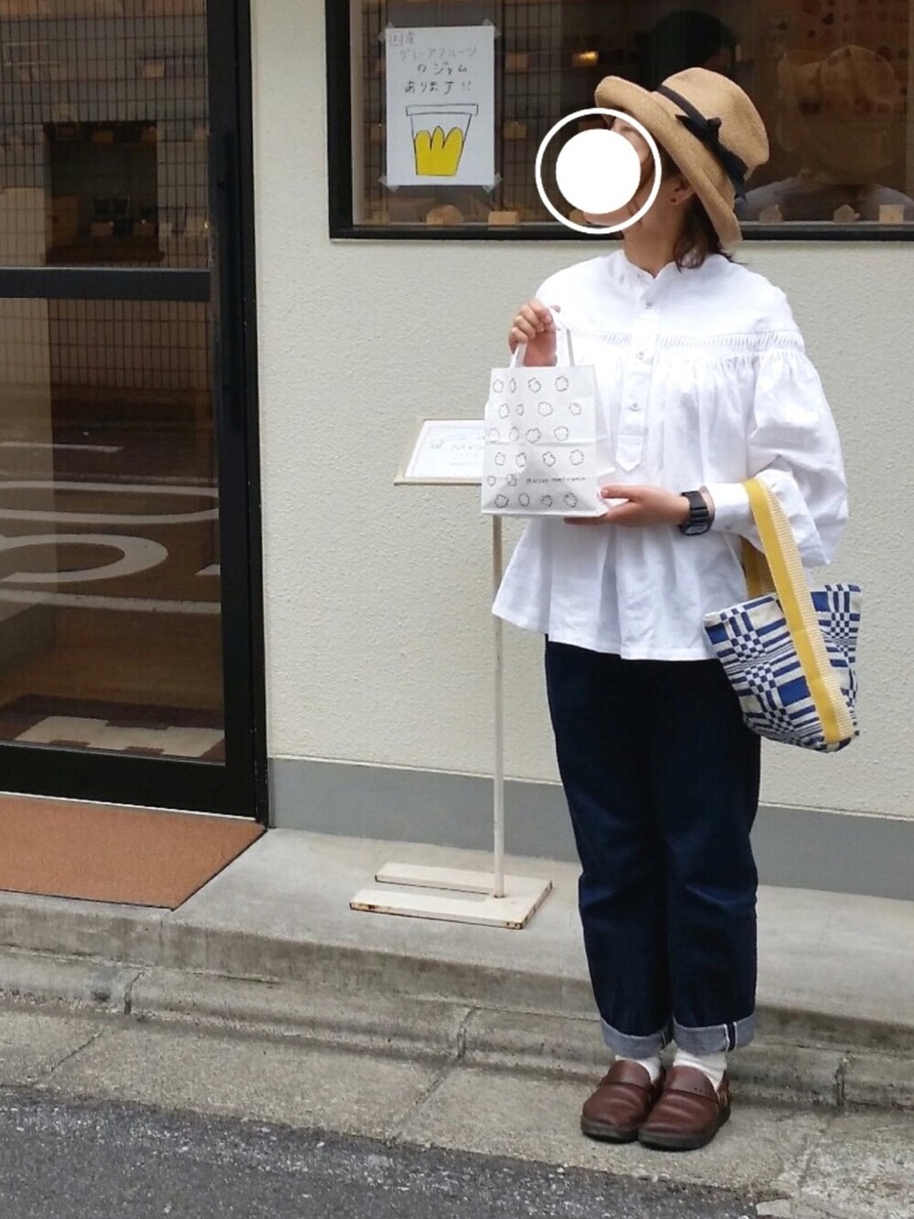 「mature ha、Scye、YAECA、aurorashoes、Johanna Gullichsen」｜「Bshopの【mature ha.】BOXED HAT 11cm brim（ハット、ブラウン系）」を使った、ｓａ .さん（レディース・159cm）の春コーディネートの1枚目の写真