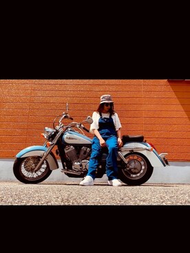 サロペット オーバーオールを使った バイク のレディース人気ファッションコーディネート Wear