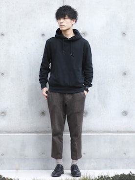「ブラウンパンツ」｜「アイテム（腕時計）」を使った、ひろやさん（メンズ・175cm）の秋コーディネート
