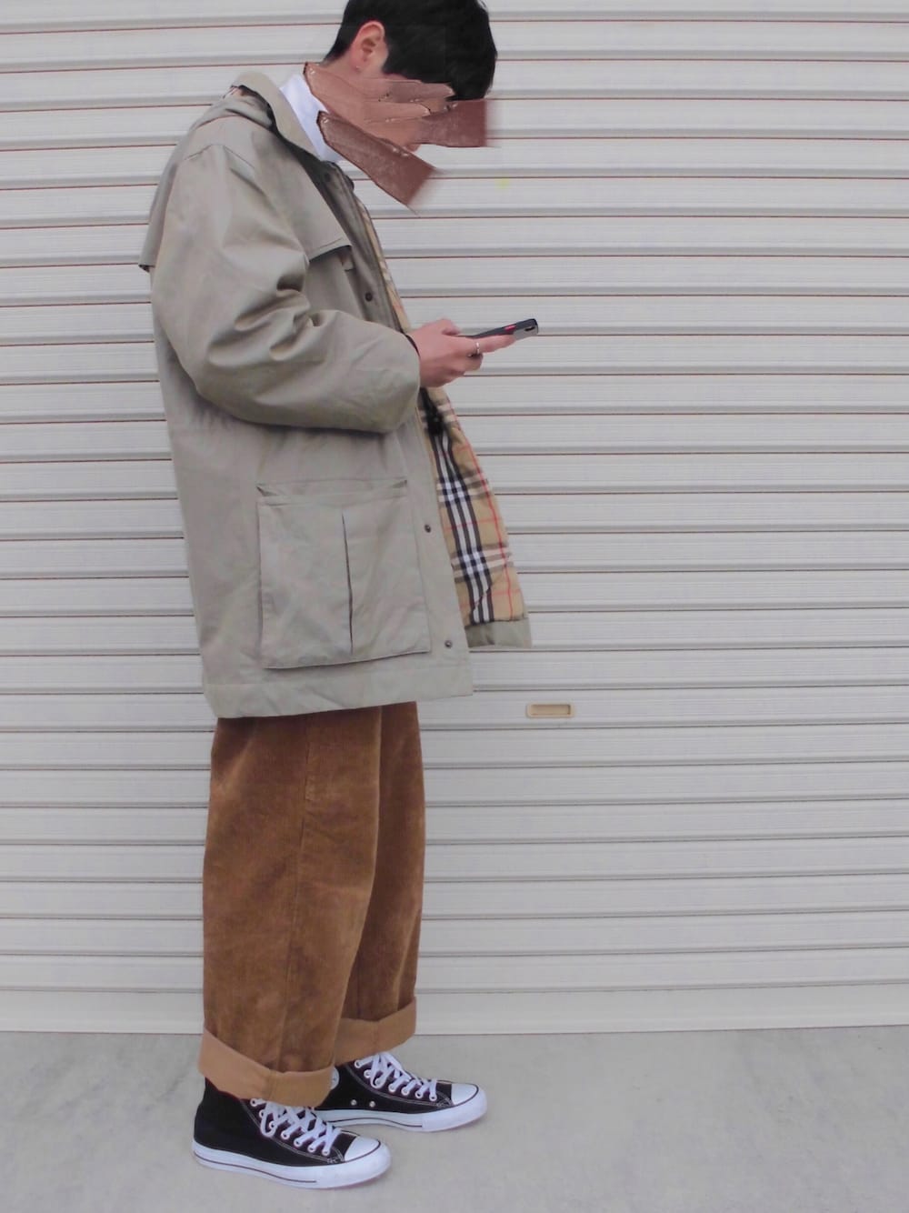 「春、カジュアルコーデ、カジュアル、古着、古着MIX、burberry、カーキ、ワイドパンツ、GU」｜「GUのアイテム（その他パンツ、ブラウン系）」を使った、zaoldyeck(ゼノ)さん（メンズ・167cm）の冬コーディネートの1枚目の写真