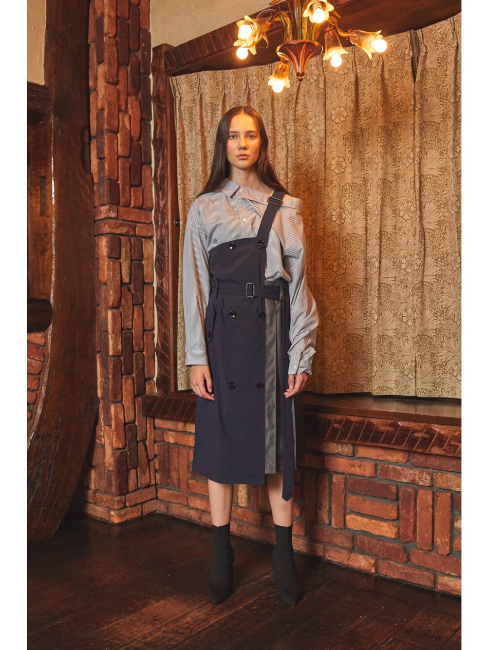 「WOMEN、mode、Metaphor…、19ss」｜「Metaphor…のアイテム（ワンピース、ブルー系）」を使った、Metaphor…さん（レディース・174cm）の秋コーディネートの1枚目の写真