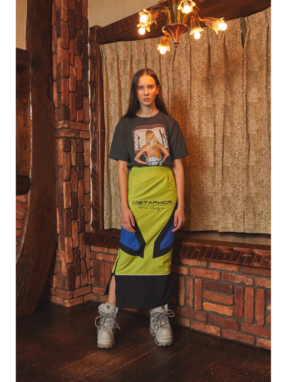「WOMEN、mode、Metaphor…、19ss」｜「Metaphor…のアイテム（スカート、グリーン系）」を使った、Metaphor…さん（レディース・174cm）の秋コーディネートの1枚目の写真