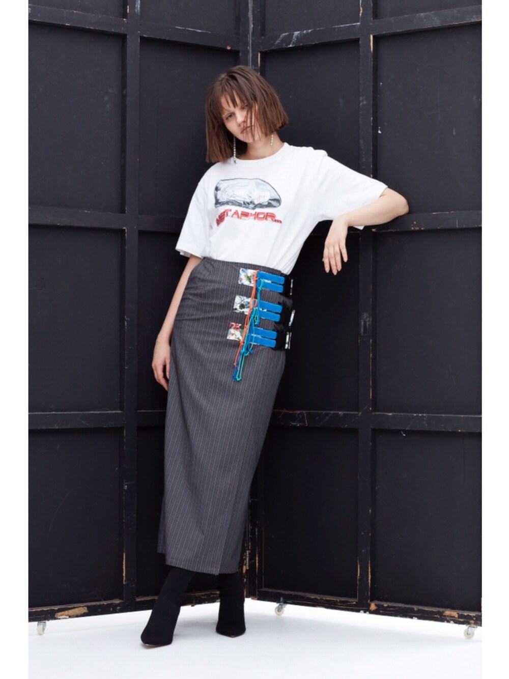 「お洒落さんとつながりたい、カジュアル、WOMEN、mode、Metaphor…、春夏コーデ」｜「Metaphor…のアイテム（スカート、グレー系）」を使った、Metaphor…さん（レディース・172cm）の冬コーディネートの1枚目の写真