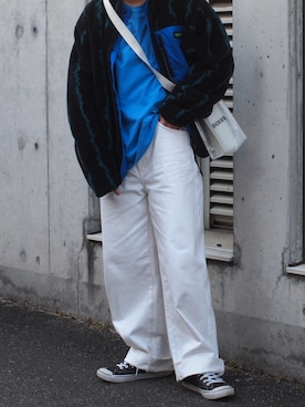 「UNIQLO（ユニクロ）のハイライズワイドストレートジーンズ（デニムパンツ）」を使った、yuuichroさん（メンズ・168cm）の冬コーディネート