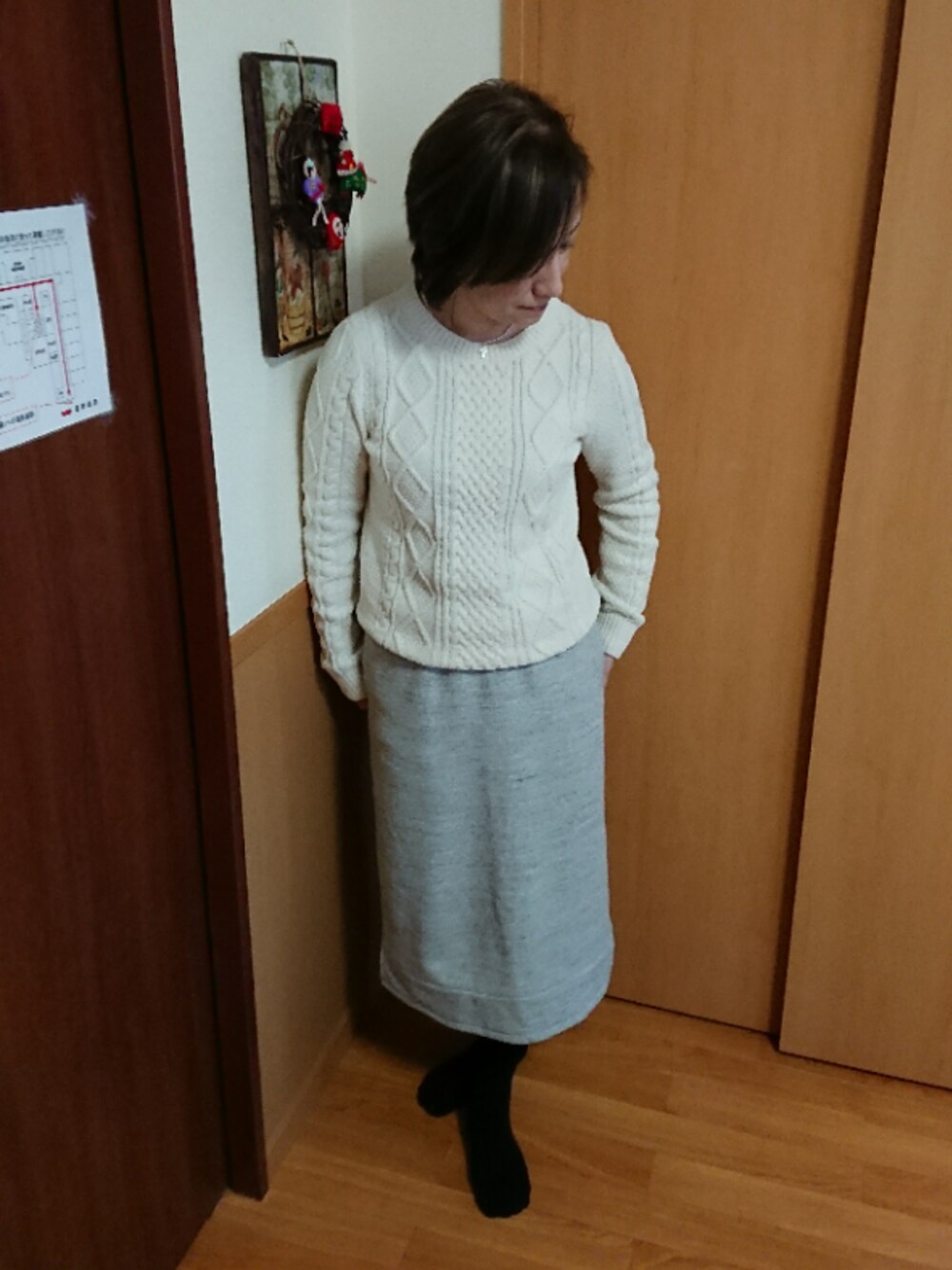 「UNIQLOのアイテム（ニット/セーター、ホワイト系）」を使った、りんりんさん（レディース・160cm）の冬コーディネートの1枚目の写真