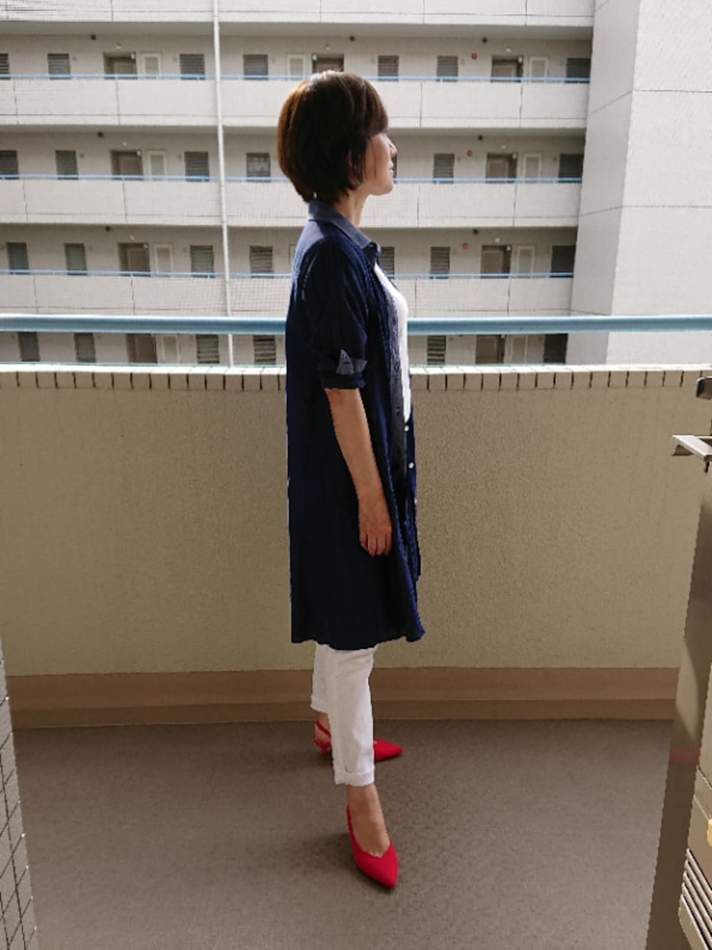 「プレステのアイテム（サンダル、レッド系）」を使った、りんりんさん（レディース・160cm）の春コーディネートの1枚目の写真
