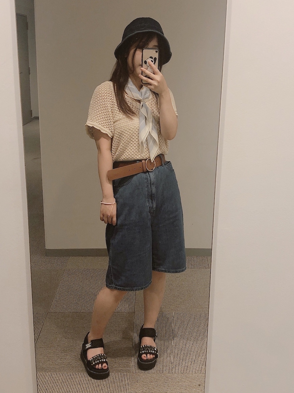 「GU、ショートパンツ、デニム、おしゃれさんと繋がりたい、低身長、サマーニット、夏コーデ」｜「GUのアイテム（デニムパンツ、ブルー系）」を使った、momoKoさん（レディース・150cm）の夏コーディネートの1枚目の写真