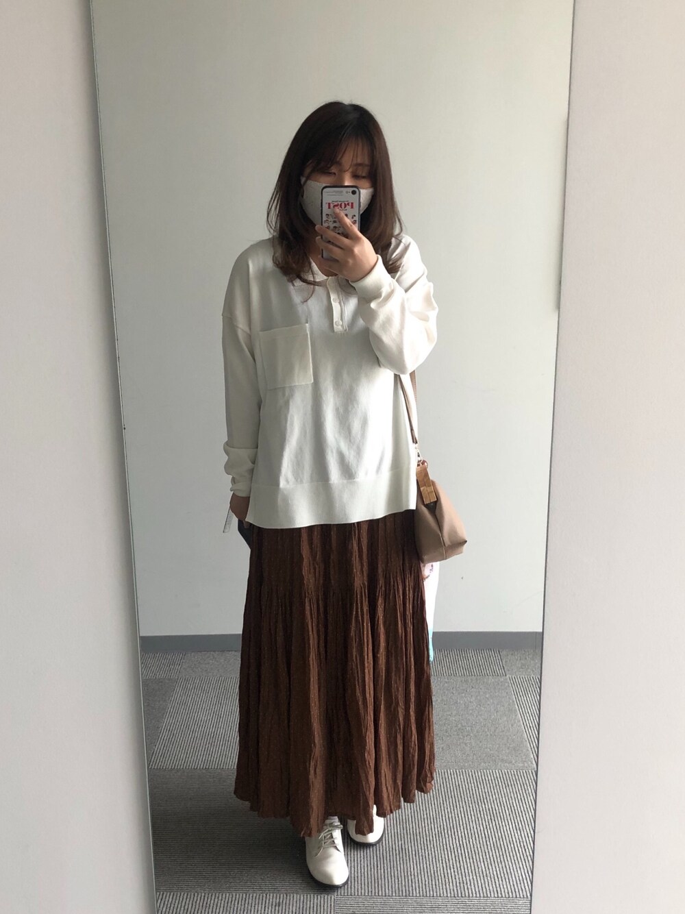 「カジュアルコーデ、おしゃれさんと繋がりたい、低身長コーデ、ロングワンピース、GU、ユニクロ、ポロシャツ」｜「GUのアイテム（ポロシャツ、ホワイト系）」を使った、momoKoさん（レディース・150cm）の春コーディネートの1枚目の写真