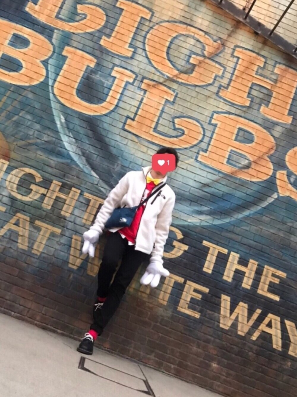 「ミッキーコーデ、年末WEAR感謝祭」｜「THE NORTH FACEのアイテム（ジャケット/アウター、ホワイト系）」を使った、ぺーくんさん（メンズ・180cm）の冬コーディネートの1枚目の写真