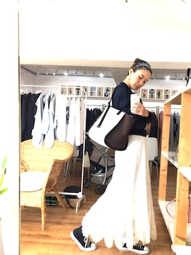 「Language（ランゲージ）のアイテム」を使った、JUNKOさん（レディース・168cm）の春コーディネート