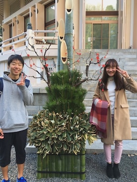 「白ニット、黒リュック」｜「アイテム（ジャケット/アウター）」を使った、Sayakaさん（レディース・164cm）の冬コーディネート