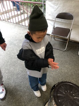 「アイテム（その他アウター、ブラック系）」を使った、mikaさん（キッズ・100cm）の冬コーディネート