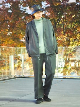 「BEAMS LIGHTS（ビームスライツ）のアイテム（その他パンツ）」を使った、SUDOさん（メンズ・186cm）の秋コーディネート
