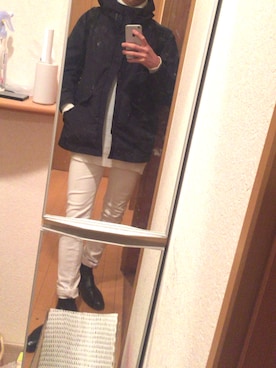 「雨」｜「アイテム（マウンテンパーカー）」を使った、ともさん（メンズ・175cm）の春コーディネート