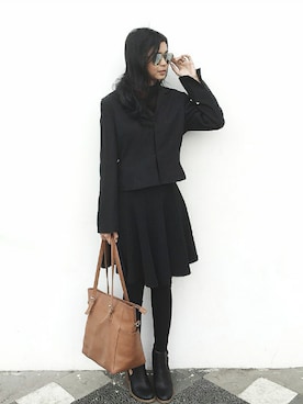 Monika Savira さんのコーディネート