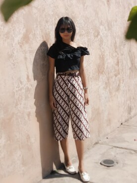 Monika Savira さんのコーディネート