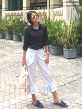 Monika Savira さんのコーディネート