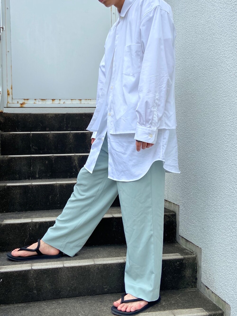 「シンプル、今日のコーデ、おしゃれさんと繋がりたい、いいね、save、フォローお願いします🤑、シャツスタイル」｜「MONKEY TIMEのアイテム（シャツ/ブラウス、ホワイト系）」を使った、junkichiさん（メンズ・167cm）の夏コーディネートの1枚目の写真