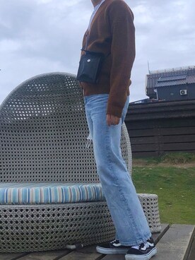 「MASONPRINCE（メイソンプリンス）の【M.P Studios】【新色追加】ヴィンテージ加工  美シルエット フレアデニム ＆ ダメージデニム パンツ ユニセックス（デニムパンツ、ブルー系）」を使った、DAISUKEさん（メンズ・183cm）の秋コーディネート