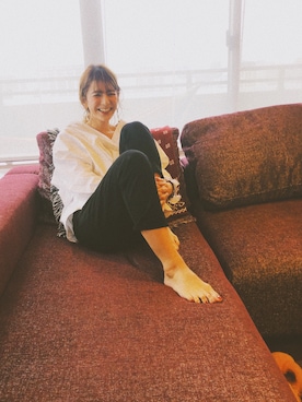 「黒パンツ」｜スザンヌさん（レディース・165cm）の冬コーディネート