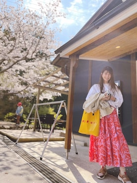 「TODAYFUL（トゥデイフル）のアイテム（トレンチコート）」を使った、スザンヌさん（レディース・165cm）の春コーディネート