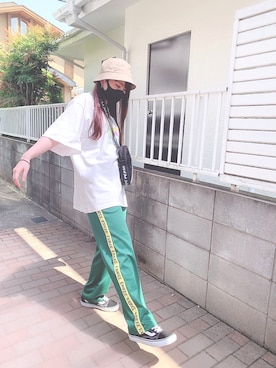「初挑戦アイテム」｜まかまかさん（レディース・159cm）の春コーディネート