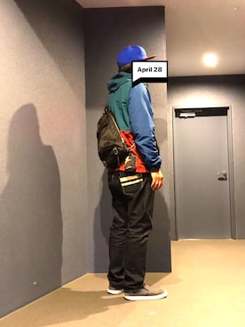 「アノラックパーカー」｜「アイテム（財布/小物）」を使った、かづをさん（メンズ・178cm）の春コーディネート