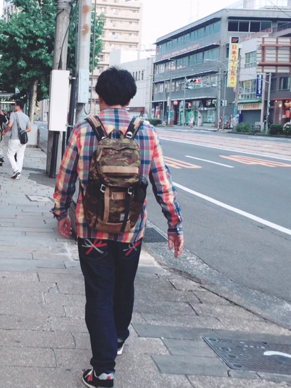 「柄🔛 柄、ふとっちょコーデ、ニューバランス1400、水引きジーンズ」｜「L.L.Beanのアイテム（シャツ/ブラウス、その他）」を使った、かづをさん（メンズ・178cm）の夏コーディネートの1枚目の写真