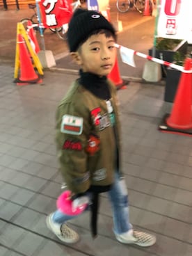 「LIVE」｜「アイテム（スリッポン）」を使った、maaayuuu☺︎さん（キッズ・126cm）の秋コーディネート