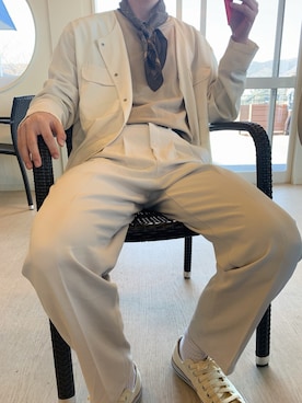 「アイテム（ノーカラージャケット、ホワイト系）」を使った、まとまとさん（メンズ・175cm）の春コーディネート