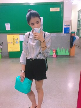 「school」｜「アイテム（腕時計）」を使った、YuYu Panさん（レディース・159cm）の冬コーディネート