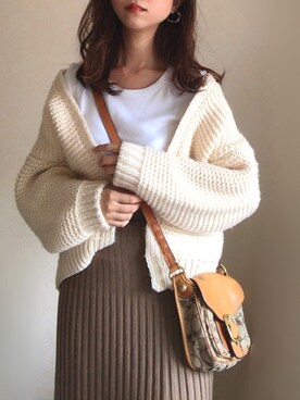 「UNIQLO（ユニクロ）のクルーネックT（半袖）（Tシャツ/カットソー、ホワイト系）」を使った、mhywearさん（レディース・157cm）の秋コーディネート