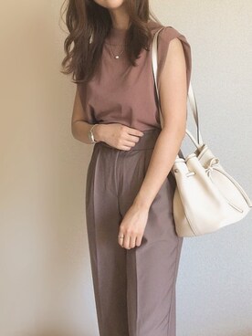 「reca（レカ）の美シルエット センタープレステーパードパンツ（その他パンツ、ブラウン系）」を使った、mhywearさん（レディース・157cm）の秋コーディネート