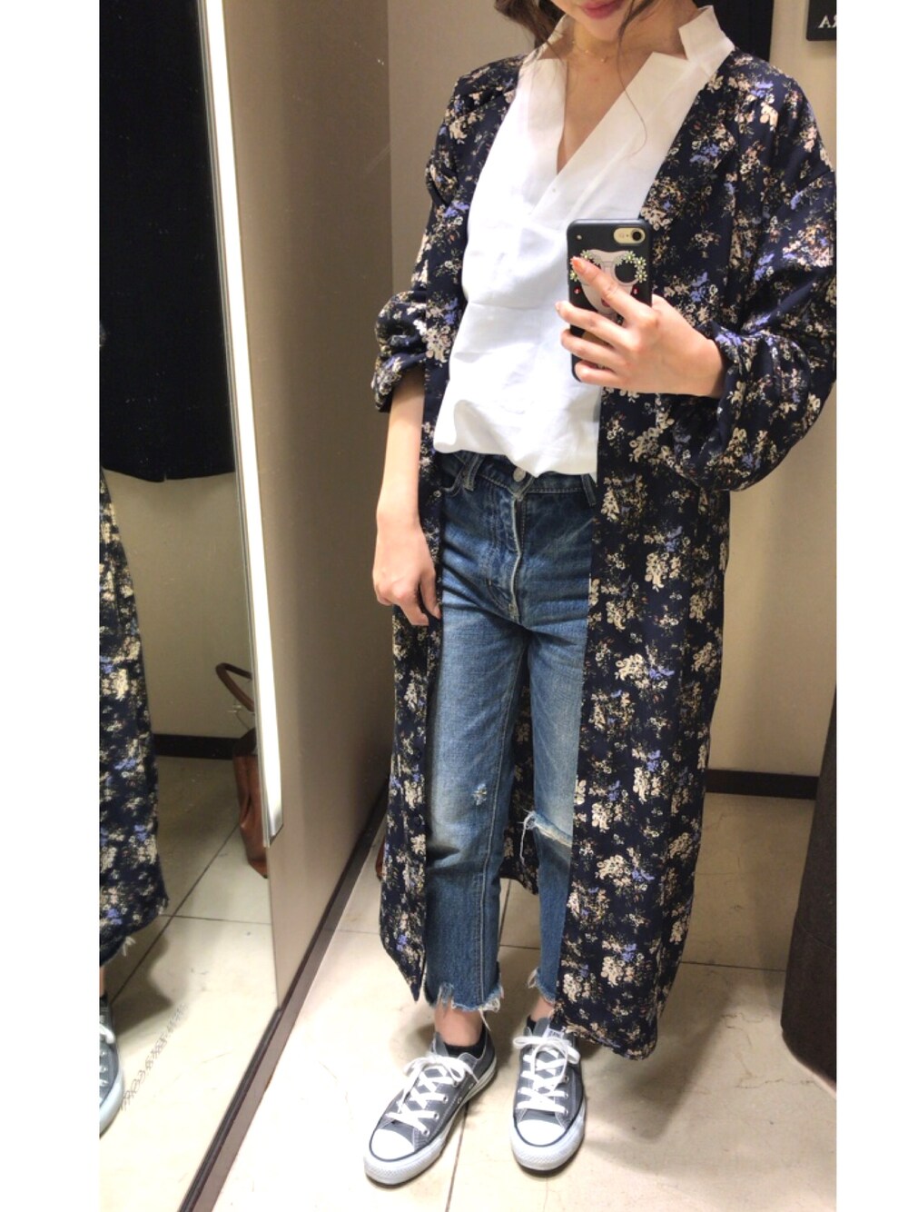 「spring、シャツ、花柄ワンピース、花柄、デニム、カジュアル、コンバース」｜「GUのアイテム（シャツワンピース、その他）」を使った、m.さん（レディース・150cm）の春コーディネートの1枚目の写真