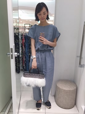 「フェザー」｜「アイテム（腕時計）」を使った、菅千代美(すがちよみ)さん（レディース・170cm）の春コーディネート