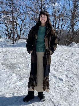 「CHIYO（-）のアイテム（ニット/セーター、グリーン系）」を使った、菅千代美(すがちよみ)さん（レディース・170cm）の春コーディネート